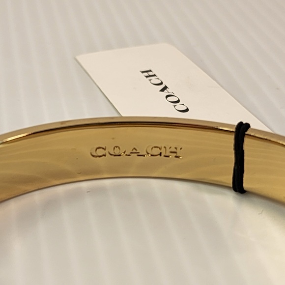 COACH Signature C-Buckle
Bangle - Gold-tone & color Pink Enamel - Picture 7 of 9